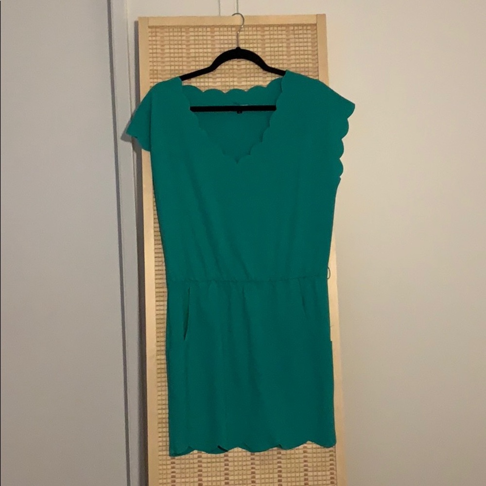 Scalloped detail dress